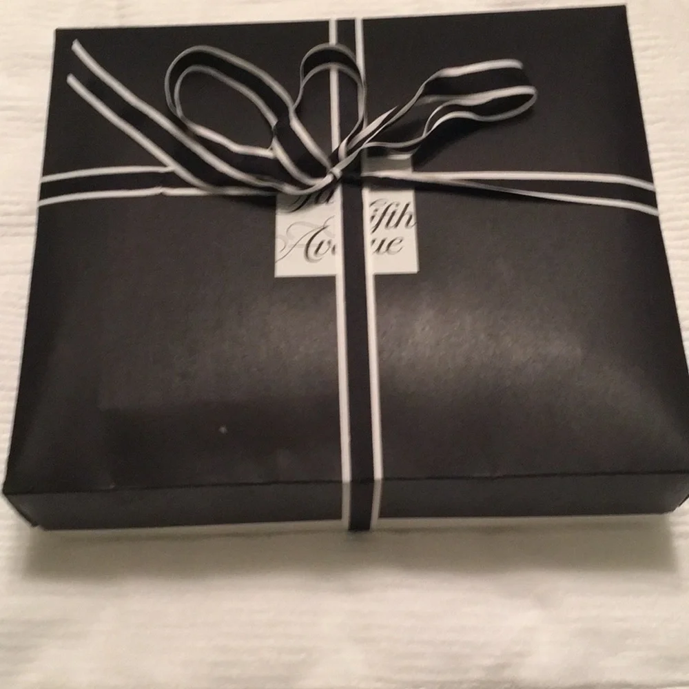 BNIB Christian Louboutin Donna Glitter Sneakers..Size 39...Proof of purchase - Picture 15 of 16